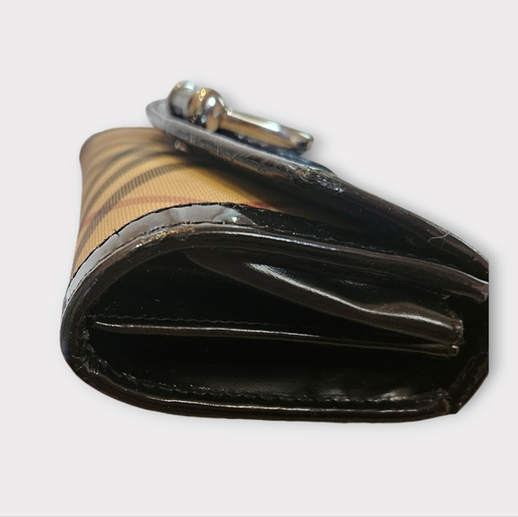 Burberry Nova Check Long Trifold Wallet - Picture 6 of 10